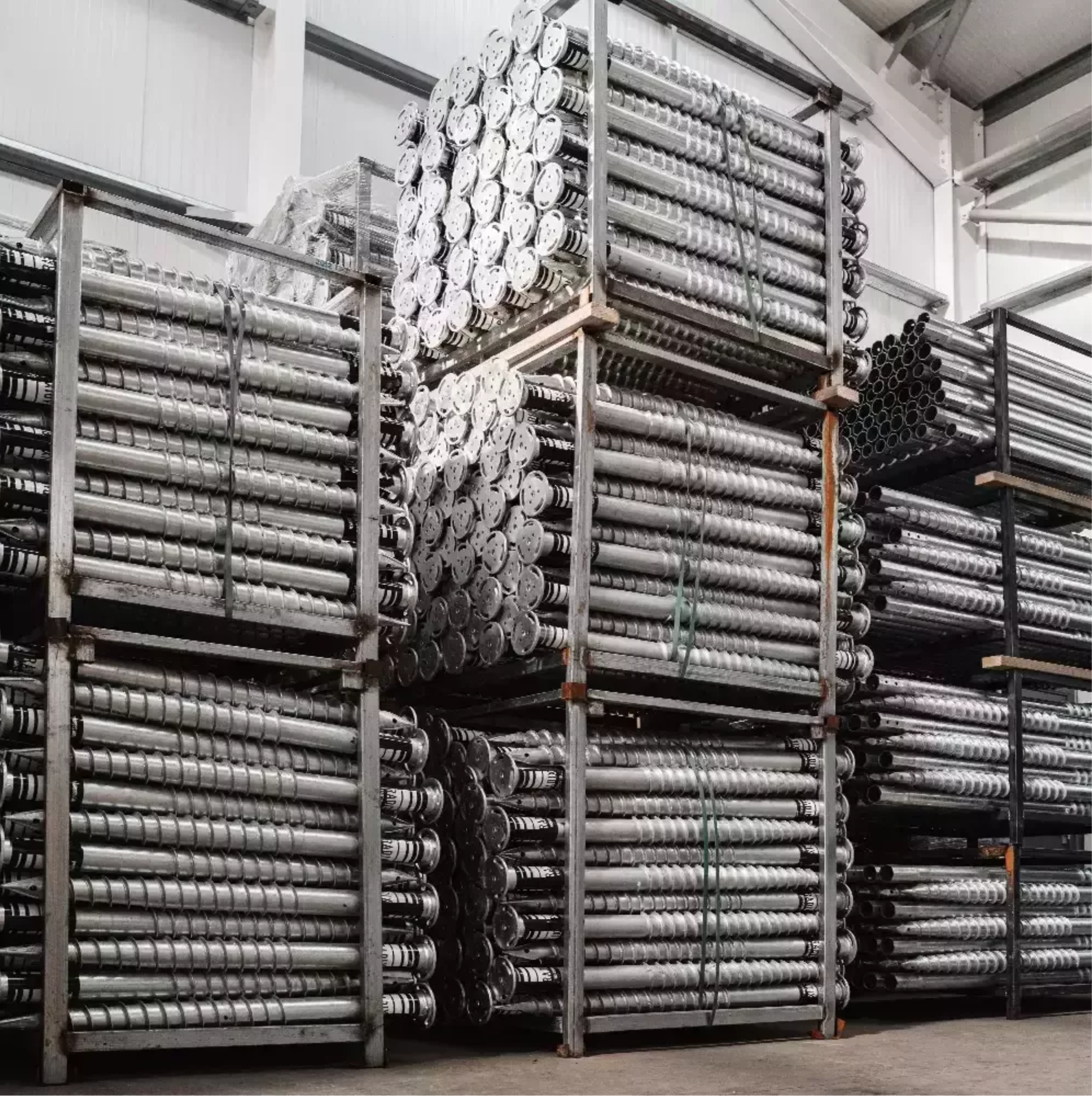 warehouse-screws